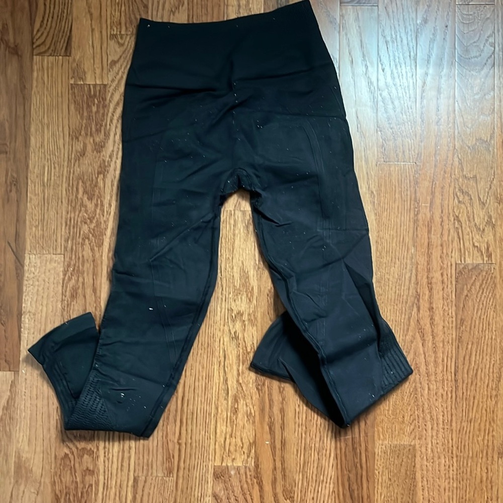 Lululemon black pants